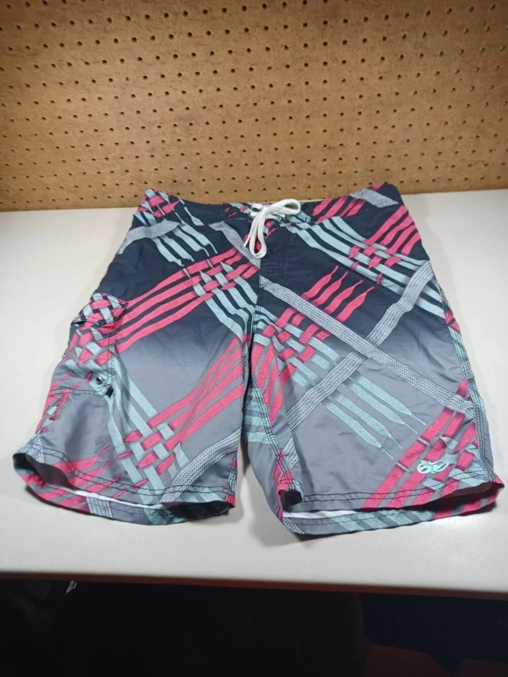 Nike mens black red gray Shoe Laces swim board shorts 34 451791 393